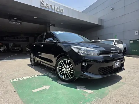 Kia Rio Hatchback EX Pack Aut usado (2019) color Negro precio $260,000