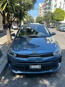 Kia Rio Hatchback EX Aut usado (2019) color Gris Urbano precio $269,000