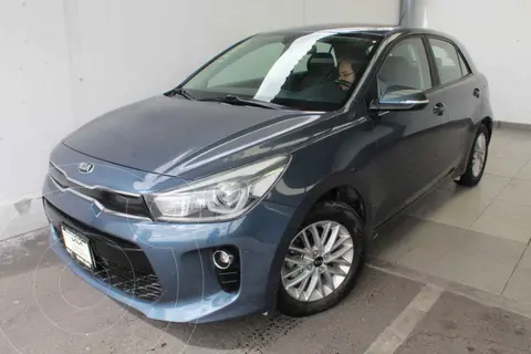 Kia Rio Hatchback EX usado (2018) color Azul financiado en mensualidades(enganche $68,750 mensualidades desde $5,027)