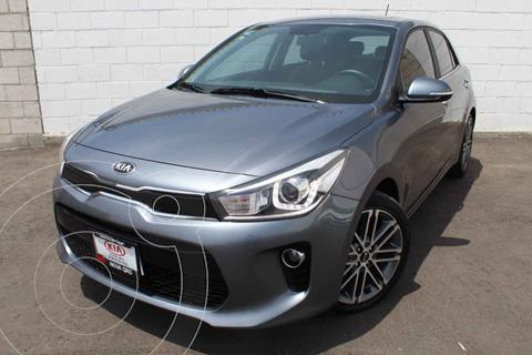 foto Kia Rio Hatchback EX Pack Aut usado (2020) color Gris precio $300,000