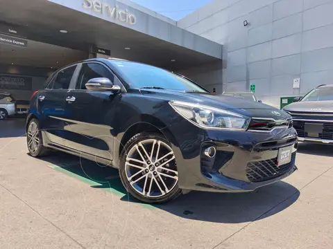 Kia Rio Hatchback EX Pack Aut usado (2020) color Negro financiado en mensualidades(enganche $57,000 mensualidades desde $6,559)