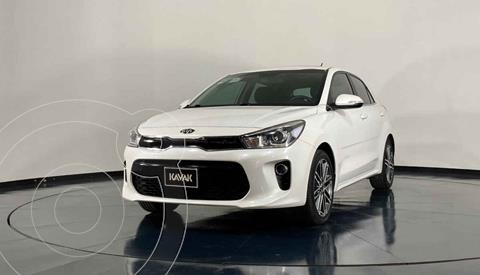 foto Kia Rio Hatchback EX Pack Aut usado (2018) color Blanco precio $272,999
