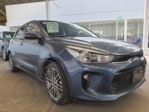 foto Kia Rio Hatchback EX Pack Aut usado (2020) color Azul precio $319,000