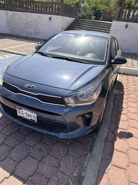 Kia Rio Hatchback LX Aut usado (2020) color Azul Gris precio $229,000