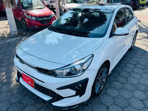 Kia Rio Hatchback S Pack usado (2022) color Blanco precio $299,000