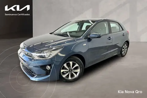 Kia Rio Hatchback LX usado (2021) color Azul precio $285,000