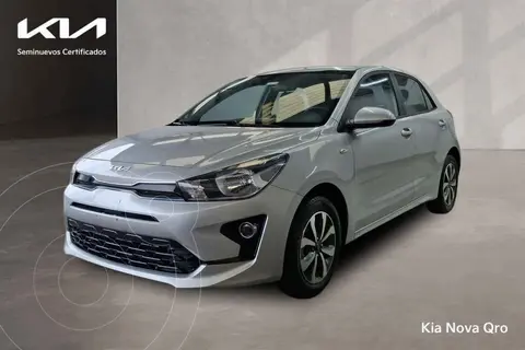 Kia Rio Hatchback LX usado (2022) color Plata financiado en mensualidades(enganche $78,480 mensualidades desde $6,737)