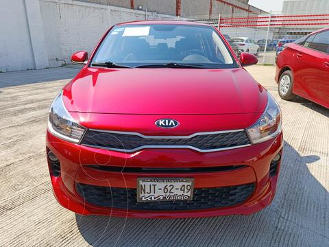 Kia Rio Hatchback LX Aut usado (2020) color Rojo Fuego precio $268,000