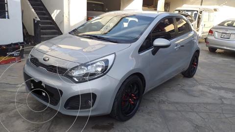 foto KIA Rio Hatchback 1.4L LX Sport Aut usado (2013) color Gris precio u$s8,800