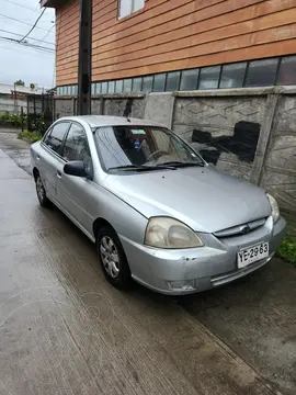Kia Rio Look 1.3L usado (2005) color Plata precio $2.000.000