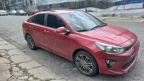 KIA Rio Sedan 1.4L Zenith Aut usado (2022) color Rojo precio $70.000.000