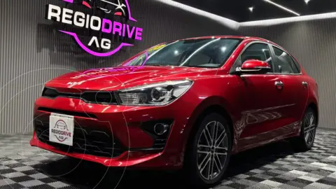 Kia Rio Sedan EX Aut usado (2023) color Rojo precio $329,900