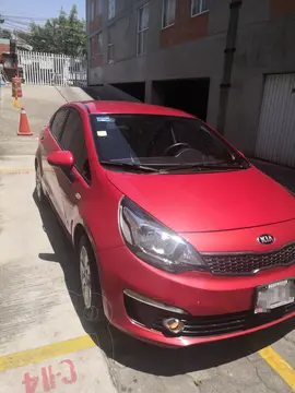 Kia Rio Sedan LX usado (2016) color Rojo precio $188,000