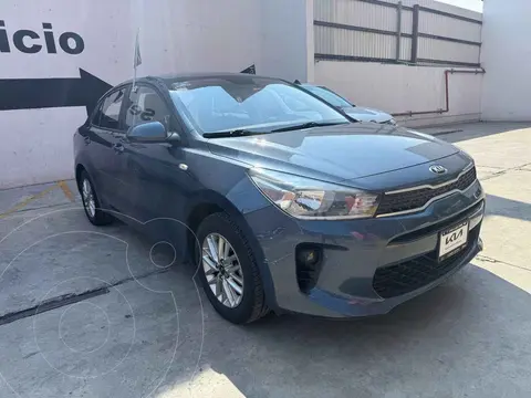 Kia Rio Sedan LX Aut usado (2020) color Azul precio $260,000