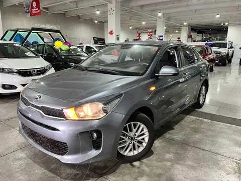 Kia Rio Sedan LX usado (2020) color Gris financiado en mensualidades(enganche $58,588 mensualidades desde $4,482)