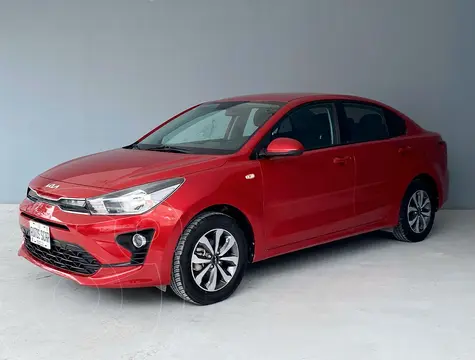 Kia Rio Sedan LX Aut usado (2022) color Rojo precio $229,000