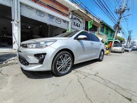 Kia Rio Sedan EX Aut usado (2022) color Plata precio $238,000