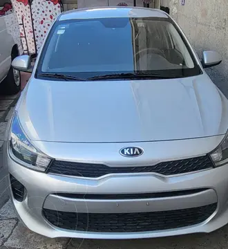 Kia Rio Sedan LX usado (2019) color Plata precio $170,000