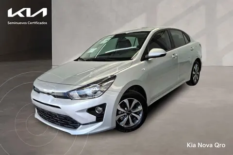 Kia Rio Sedan LX usado (2022) color Plata financiado en mensualidades(enganche $69,488 mensualidades desde $5,965)