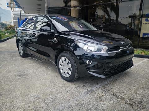 foto Kia Rio Sedán EX usado (2021) color Negro precio $259,000
