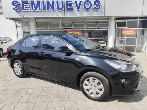 Kia Rio Sedan L  Aut usado (2022) color Negro Perla financiado en mensualidades(enganche $45,525 mensualidades desde $6,250)