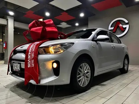 Kia Rio Sedan LX usado (2020) color Plata precio $269,000