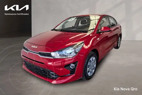 Kia Rio Sedan L  Aut usado (2022) color Rojo precio $260,000