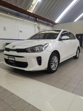 foto Kia Rio Sedán LX Aut usado (2018) precio $172,200