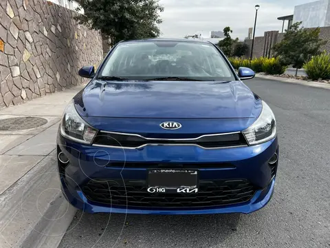 Kia Rio Sedan LX usado (2021) color Azul precio $225,000