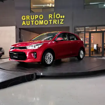 Kia Rio Sedan EX Pack Aut usado (2018) color Rojo precio $229,000
