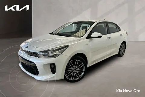 Kia Rio Sedan EX usado (2019) color Blanco financiado en mensualidades(enganche $69,488 mensualidades desde $5,965)