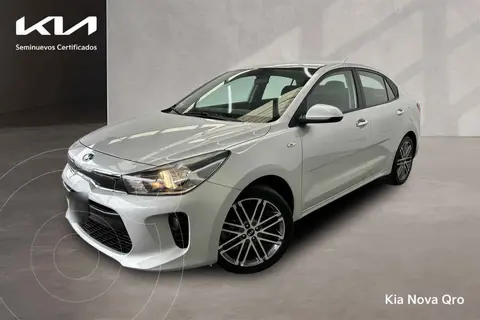 Kia Rio Sedan EX Aut usado (2020) color Plata financiado en mensualidades(enganche $75,482 mensualidades desde $6,480)