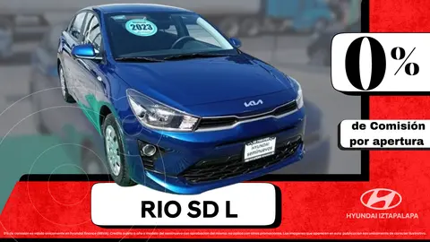 Kia Rio Sedan L  Aut usado (2023) color Azul precio $229,900