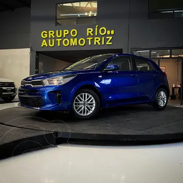 Kia Rio Sedan LX usado (2019) color Azul precio $209,000