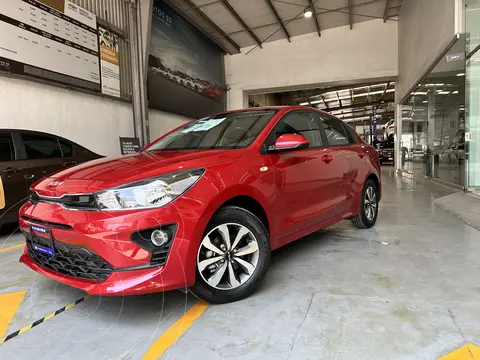 Kia Rio Sedan LX usado (2022) color Rojo precio $317,000