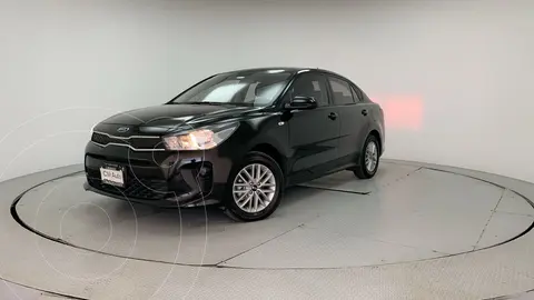 Kia Rio Sedan EX Aut usado (2019) color AURORA BLACK precio $227,869