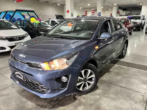 Kia Rio Sedan LX usado (2022) color Azul financiado en mensualidades(enganche $72,212 mensualidades desde $5,524)