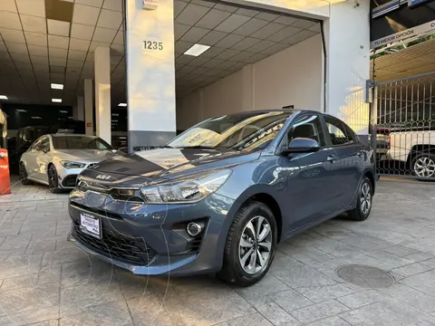 Kia Rio Sedan LX Aut usado (2023) color Azul precio $259,900