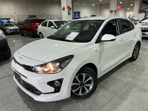 Kia Rio Sedan LX usado (2022) color Blanco financiado en mensualidades(enganche $78,725 mensualidades desde $6,023)