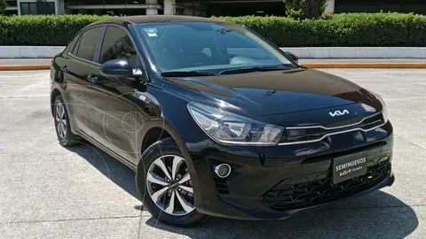 Kia Rio Sedan LX Aut usado (2022) color Negro precio $269,800