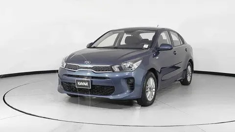 foto Kia Rio Sedán LX usado (2020) color Negro precio $269,999