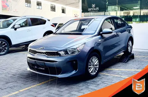 Kia Rio Sedan LX Aut usado (2020) color Gris precio $219,900