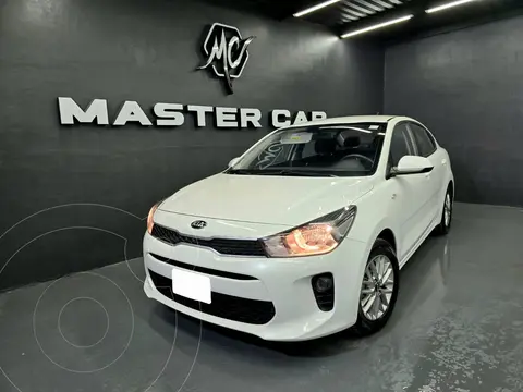 Kia Rio Sedan LX Aut usado (2019) color Blanco precio $239,000