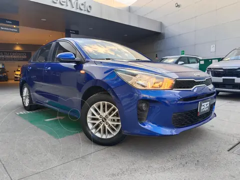 Kia Rio Sedan LX usado (2020) color Azul Marino financiado en mensualidades(enganche $57,000 mensualidades desde $6,559)