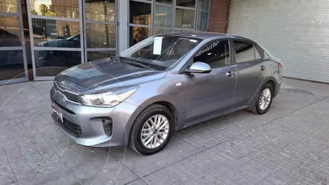 Kia Rio Sedan LX Aut usado (2018) color Gris precio $219,000