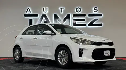 Kia Rio Sedan EX usado (2018) color Blanco precio $189,000