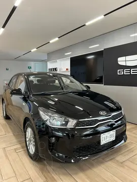 Kia Rio Sedan LX usado (2018) color Negro precio $199,000
