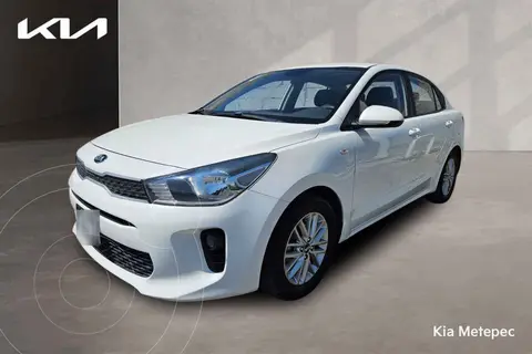 Kia Rio Sedan LX Aut usado (2020) color Blanco precio $229,000