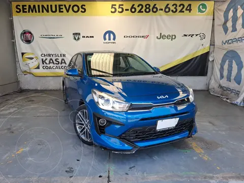 Kia Rio Sedan S Pack usado (2022) color Azul precio $299,700