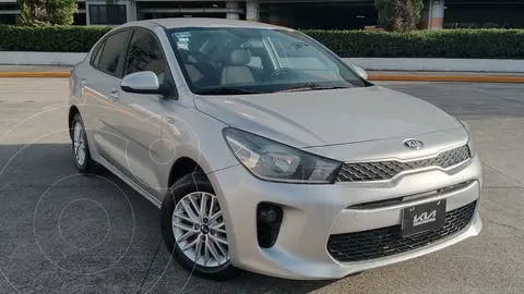 Kia Rio Sedan LX Aut usado (2020) color Gris precio $269,800